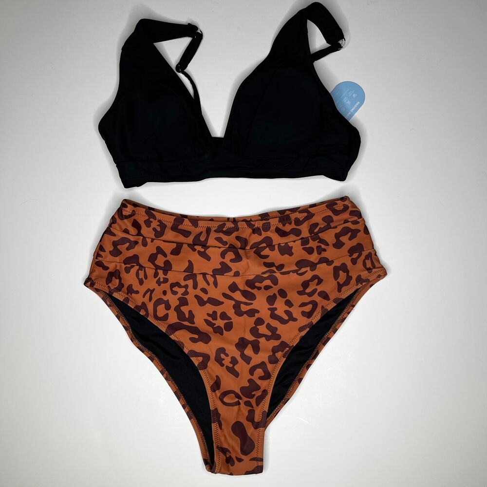 Hilinker Two Piece Cheetah Print Swimsuit New S